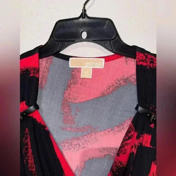 Michael Kors Red And Black Abstract Print Stretch dress - Picture 4 of 6